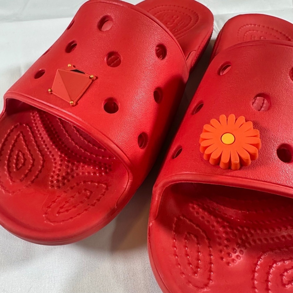 Crocs Ionic Comfort Red Slides Sandals Matching Charms Jibbitz W 7 M 5 Flower - Picture 4 of 7
